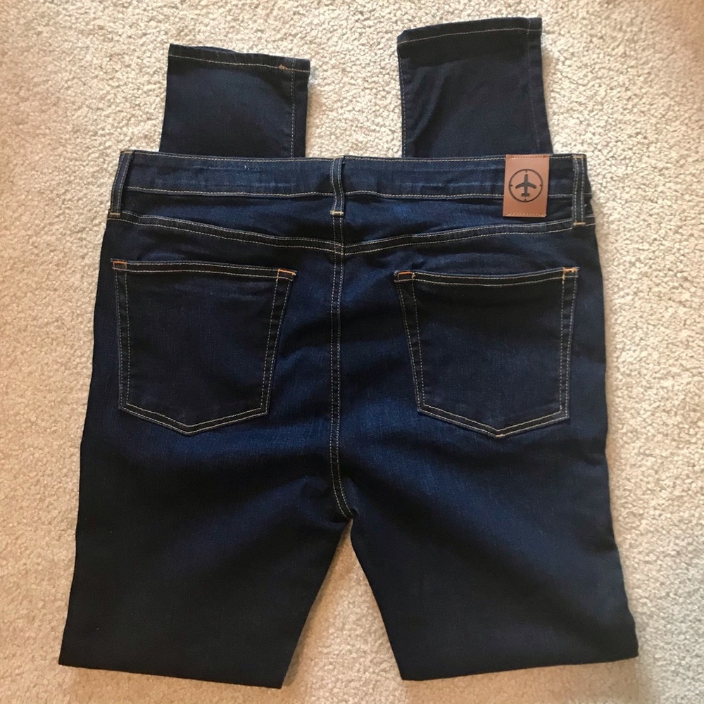 AVIATOR Women’s Skinny Fit Dark Wash Sz 36 Jean
